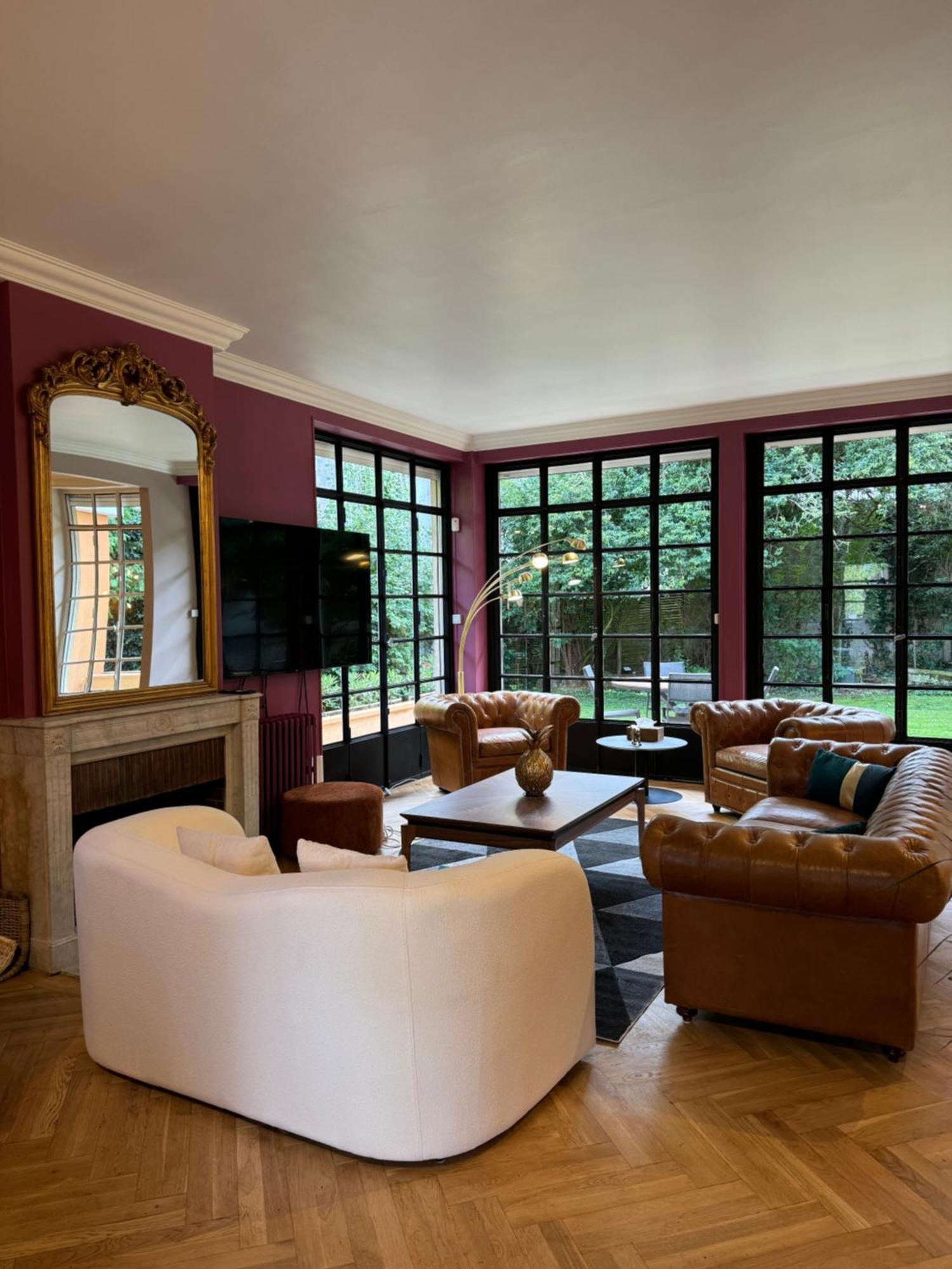 Erawan Boutique Hotel Évreux Extérieur photo
