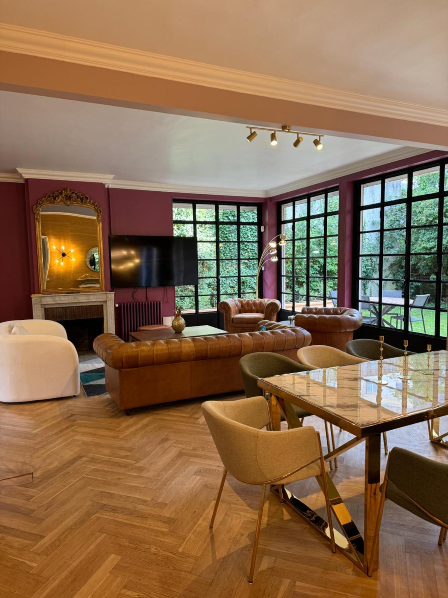 Erawan Boutique Hotel Évreux Extérieur photo
